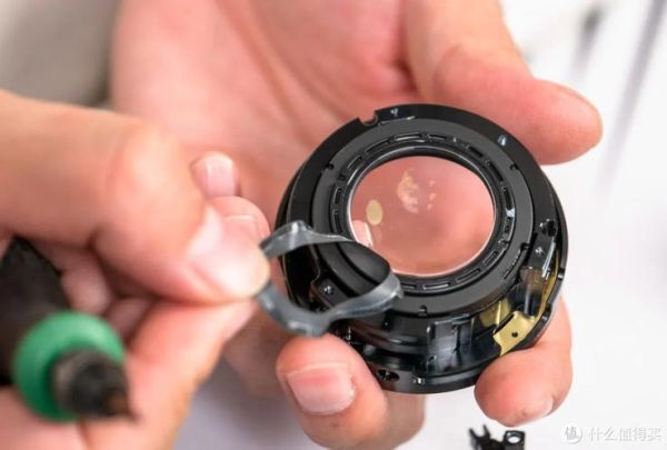 相机换镜头步骤_单反镜头怎么拆下来-第3张图片-星辰妙记 相机换镜头步骤_单反镜头怎么拆下来-第3张图片-星辰妙记