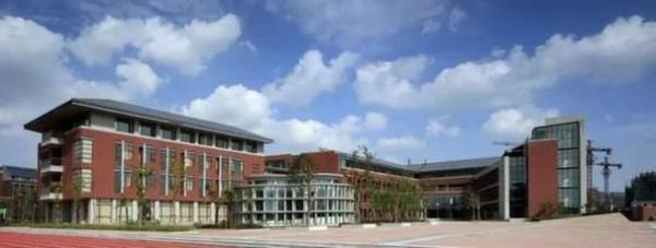 同济大学第一附属中学怎么样_升学率如何-第1张图片-星辰妙记