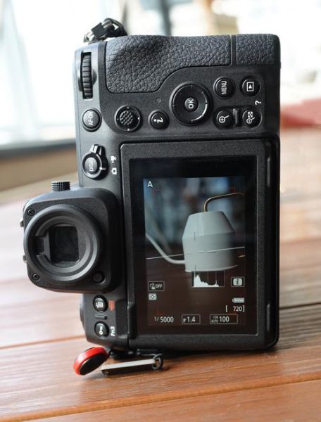 n8镜头值得买吗_尼康Z8最佳挂机镜头-第2张图片-星辰妙记