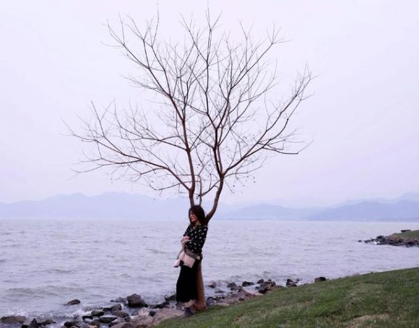 24105镜头适合拍什么_人像风光都能拍吗-第1张图片-星辰妙记 24105镜头适合拍什么_人像风光都能拍吗-第1张图片-星辰妙记