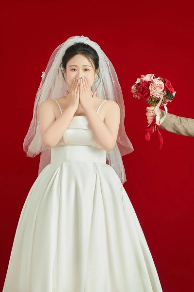 拍婚纱照用什么镜头_婚纱照镜头怎么选-第3张图片-星辰妙记 拍婚纱照用什么镜头_婚纱照镜头怎么选-第3张图片-星辰妙记