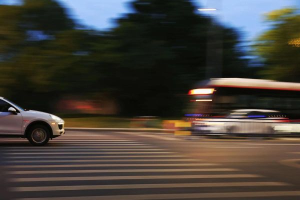 摇拍镜头怎么拍_摇拍镜头适合拍什么场景-第3张图片-星辰妙记