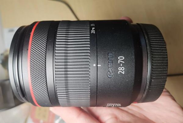 佳能2870镜头值得买吗_适合拍什么题材-第2张图片-星辰妙记