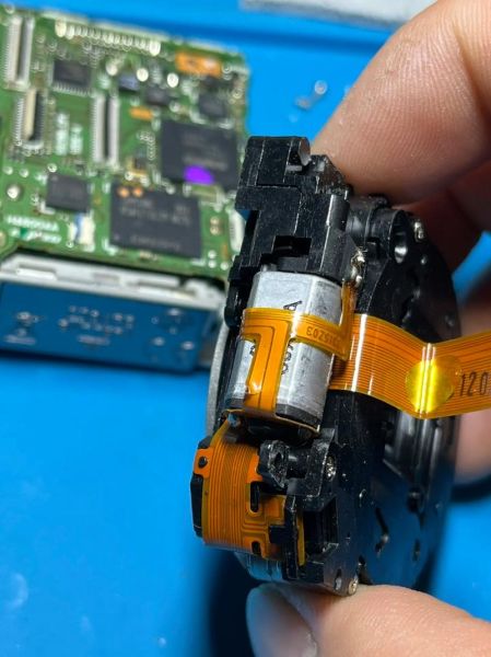 相机镜头摔了怎么办_镜头摔坏还能修吗-第3张图片-星辰妙记