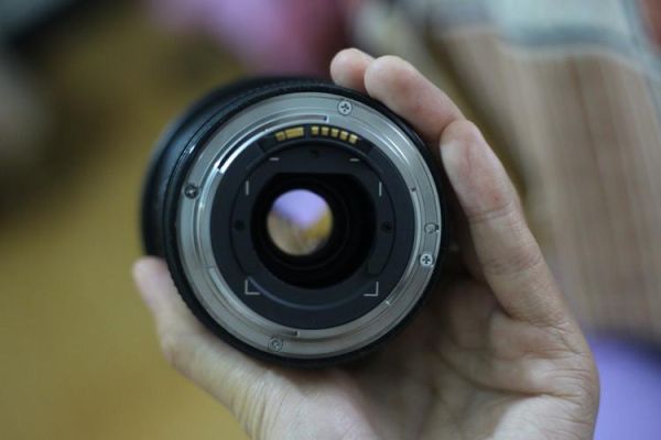 佳能815鱼眼镜头值得买吗_佳能815鱼眼镜头评测-第3张图片-星辰妙记