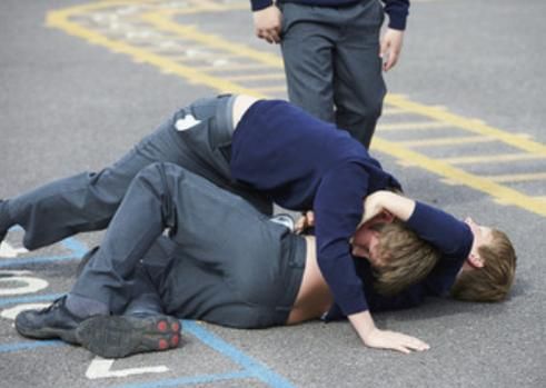 梦见孕妇打架_孕妇打架预示什么-第3张图片-星辰妙记