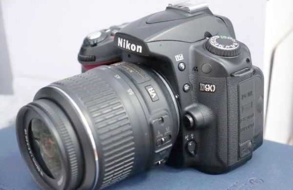 d90换镜头教程_尼康d90镜头怎么拆-第2张图片-星辰妙记