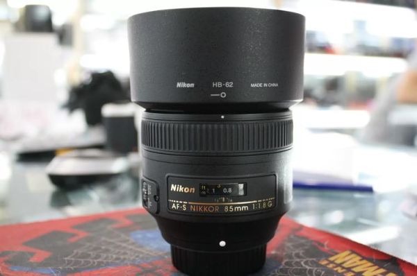 尼康全画幅定焦镜头推荐_哪款性价比最高-第3张图片-星辰妙记