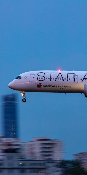 拍飞机用什么镜头_飞机摄影镜头推荐-第2张图片-星辰妙记