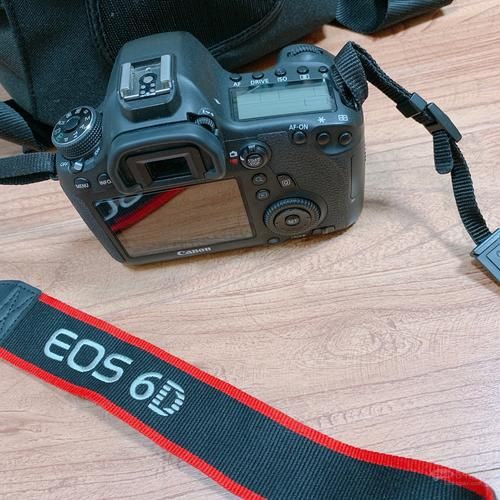 单反镜头大白值得买吗_大白镜头适合拍什么-第2张图片-星辰妙记