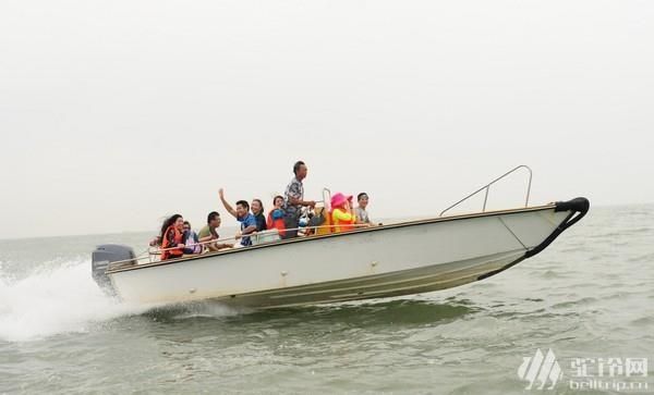 孕妇能坐快艇吗_怀孕坐快艇安全吗-第1张图片-星辰妙记