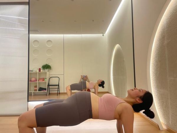 孕妇瑜伽什么时候开始做_孕妇瑜伽有哪些好处-第3张图片-星辰妙记