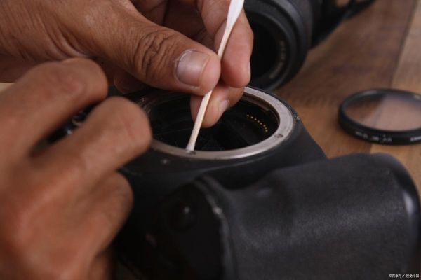 相机镜头怎么清洗_用什么擦镜头不会刮花-第3张图片-星辰妙记