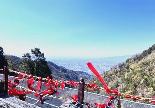 孕妇爬泰山不吉利吗_怀孕能去泰山吗-第1张图片-星辰妙记 孕妇爬泰山不吉利吗_怀孕能去泰山吗-第1张图片-星辰妙记