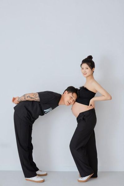 孕妇写真哪家好_孕妇写真拍摄注意事项-第3张图片-星辰妙记 孕妇写真哪家好_孕妇写真拍摄注意事项-第3张图片-星辰妙记