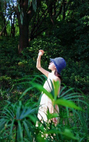 小白镜头适合拍什么_小白镜头拍人像还是风景-第1张图片-星辰妙记