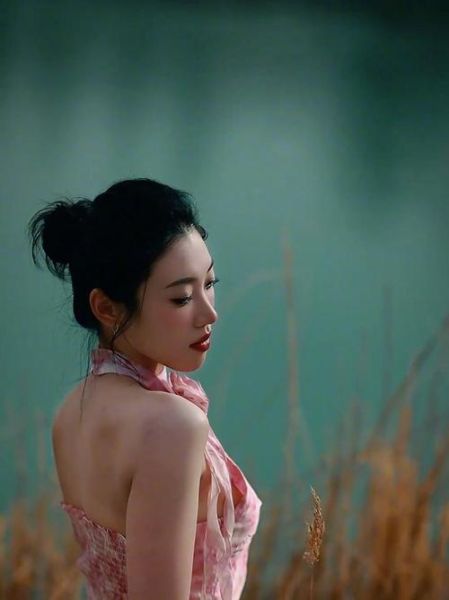 85mm镜头适合拍什么_85mm镜头人像摄影技巧-第1张图片-星辰妙记