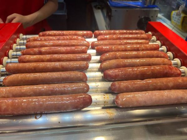 孕妇能吃烤肠吗_怀孕吃烤肠安全吗-第1张图片-星辰妙记 孕妇能吃烤肠吗_怀孕吃烤肠安全吗-第1张图片-星辰妙记