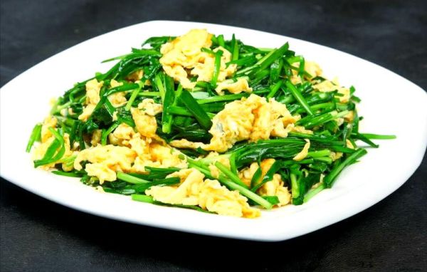 孕妇可以吃韭菜炒鸡蛋吗_孕早期吃韭菜炒蛋安全吗-第3张图片-星辰妙记