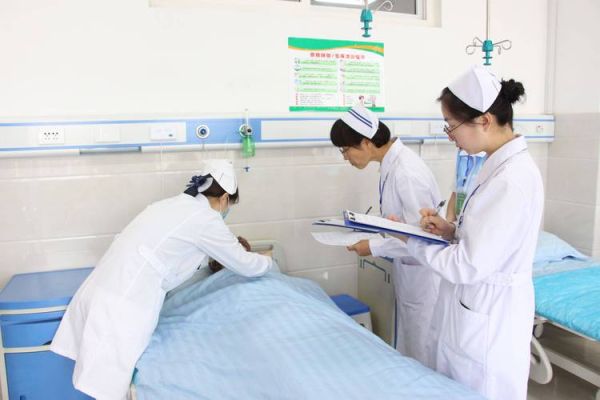 护士是做什么的_护士工作日常内容-第2张图片-星辰妙记