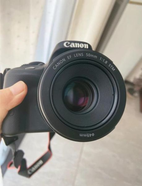 佳能定焦镜头有哪些_佳能定焦镜头怎么选-第3张图片-星辰妙记 佳能定焦镜头有哪些_佳能定焦镜头怎么选-第3张图片-星辰妙记