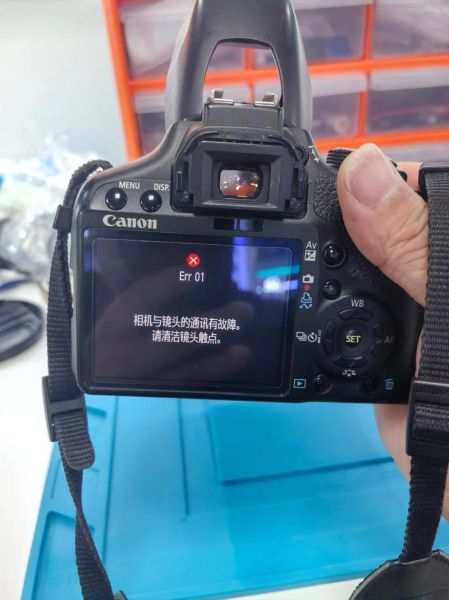 佳能镜头触点故障怎么办_佳能镜头触点怎么清洁-第1张图片-星辰妙记