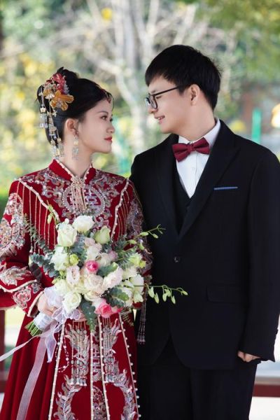 婚礼摄影师镜头怎么选_婚礼摄影用什么镜头好-第3张图片-星辰妙记