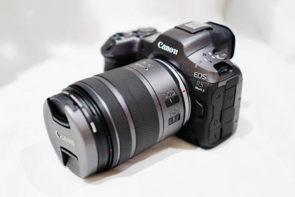 佳能大光圈镜头哪款好_佳能大光圈镜头怎么选-第2张图片-星辰妙记 佳能大光圈镜头哪款好_佳能大光圈镜头怎么选-第2张图片-星辰妙记