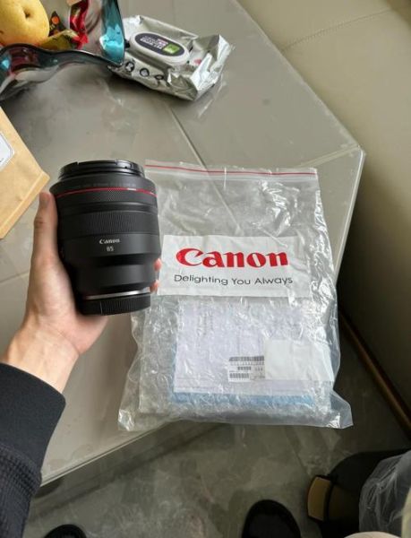 镜头摔开裂怎么办_镜头摔开裂维修多少钱-第1张图片-星辰妙记