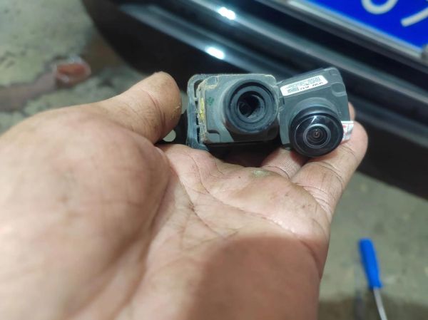 前镜头怎么拆_前摄像头更换教程-第2张图片-星辰妙记 前镜头怎么拆_前摄像头更换教程-第2张图片-星辰妙记