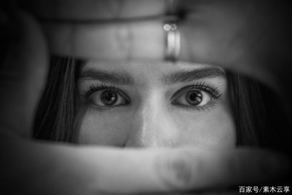 镜头恐惧症怎么克服_害怕镜头怎么办-第3张图片-星辰妙记