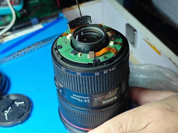 佳能镜头维修点在哪_佳能镜头维修价格贵吗-第1张图片-星辰妙记