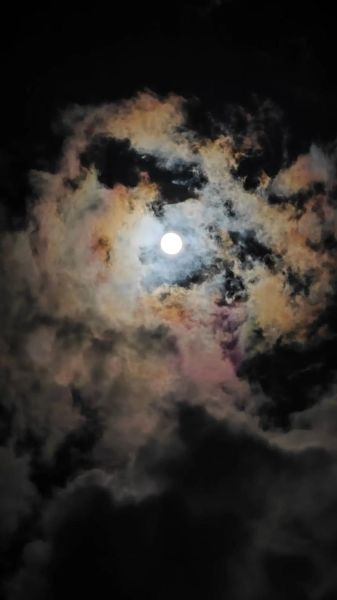 200mm镜头拍月亮清晰吗_200mm镜头拍月亮参数设置-第2张图片-星辰妙记