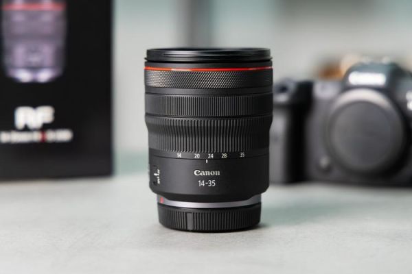 佳能超广角镜头推荐_哪款性价比最高-第2张图片-星辰妙记 佳能超广角镜头推荐_哪款性价比最高-第2张图片-星辰妙记